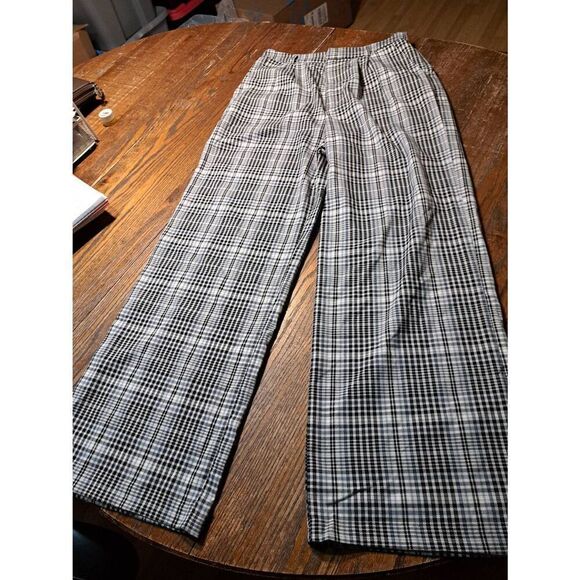 Large Tinseltown White Black Grey Bootcut Plaid Pants with Pockets Belt Loops - Picture 1 of 3